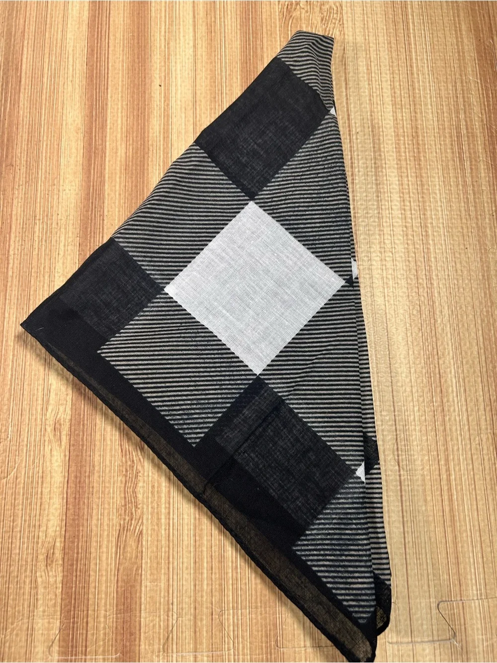 Black & White Table Setting Party Supplies Table Covers Handkerchiefs Metal Tins